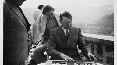Hitler - Ein Leben In Bildern - Privat & Geheim