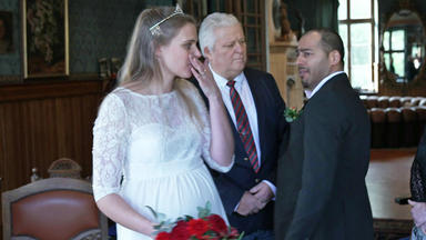 Verklag Mich Doch! - Braut Wird Bei Hochzeit Von Mann Sitzen Gelassen